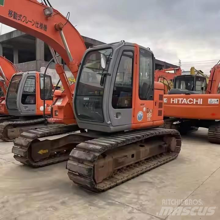 Hitachi ZX135US Escavatori cingolati