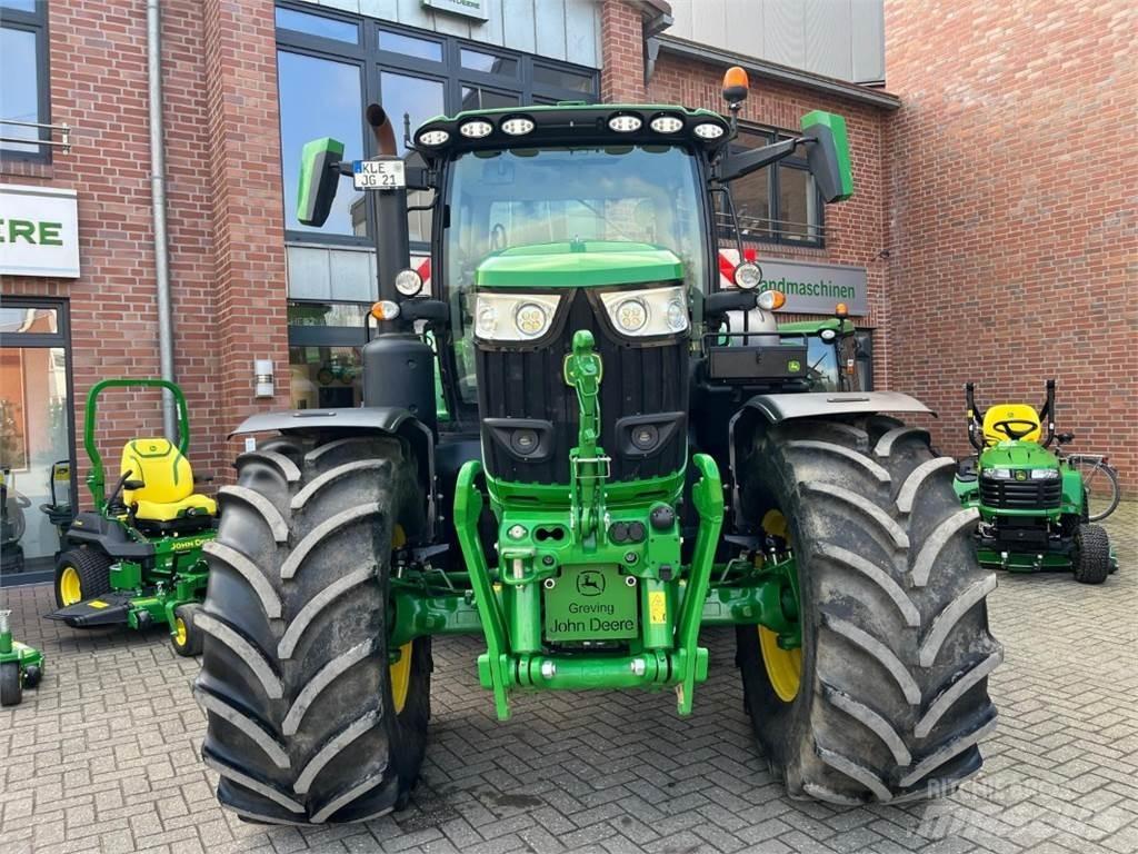 John Deere 6R215 Trattori