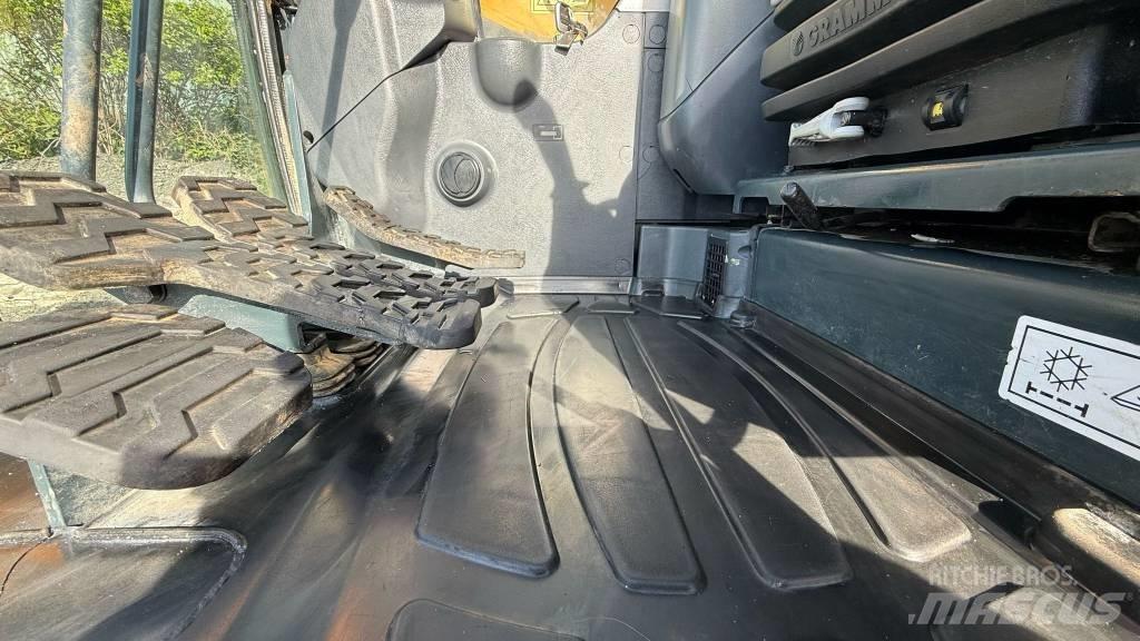 Hyundai HX 130 LCR Escavatori cingolati