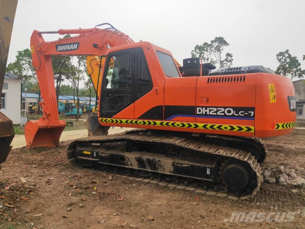 Doosan DH220LC-7 Escavatori cingolati