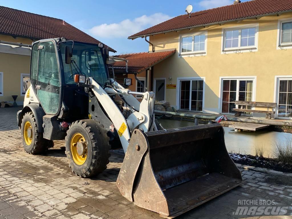 Komatsu WA 70-7 Pale gommate