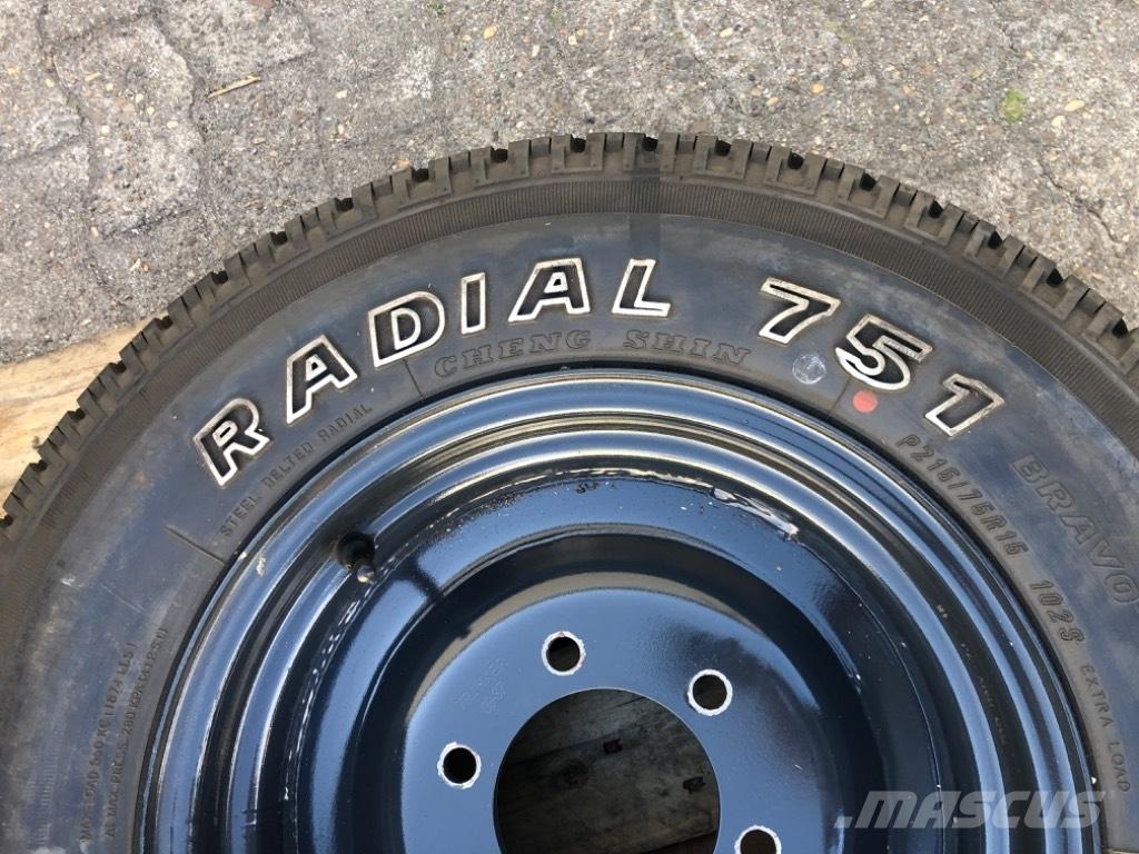  Radial 751 Trattori compatti