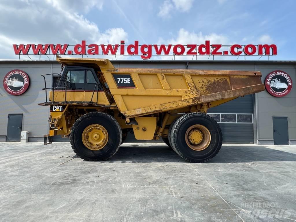 CAT 775 E Dumper a telaio rigido