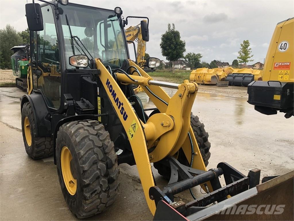 Komatsu WA70M-8 Mini pale
