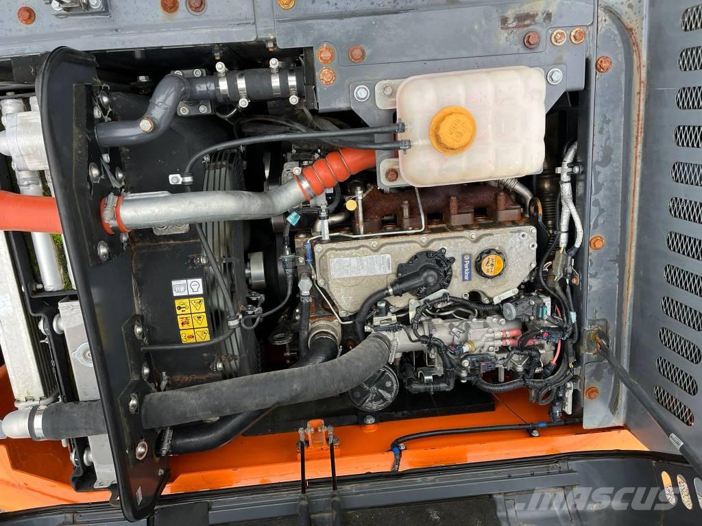 Doosan DX 140 LC Escavatori cingolati