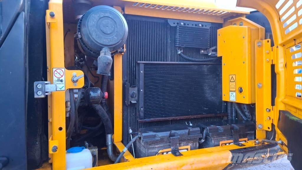 JCB JS190LC T4 Escavatori cingolati