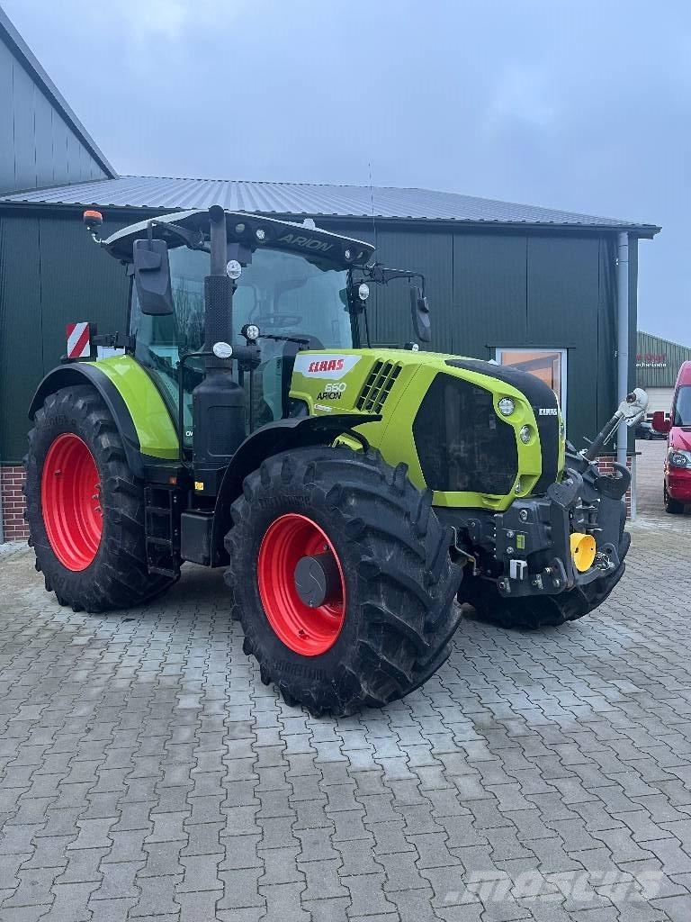 CLAAS Arion 660 Trattori