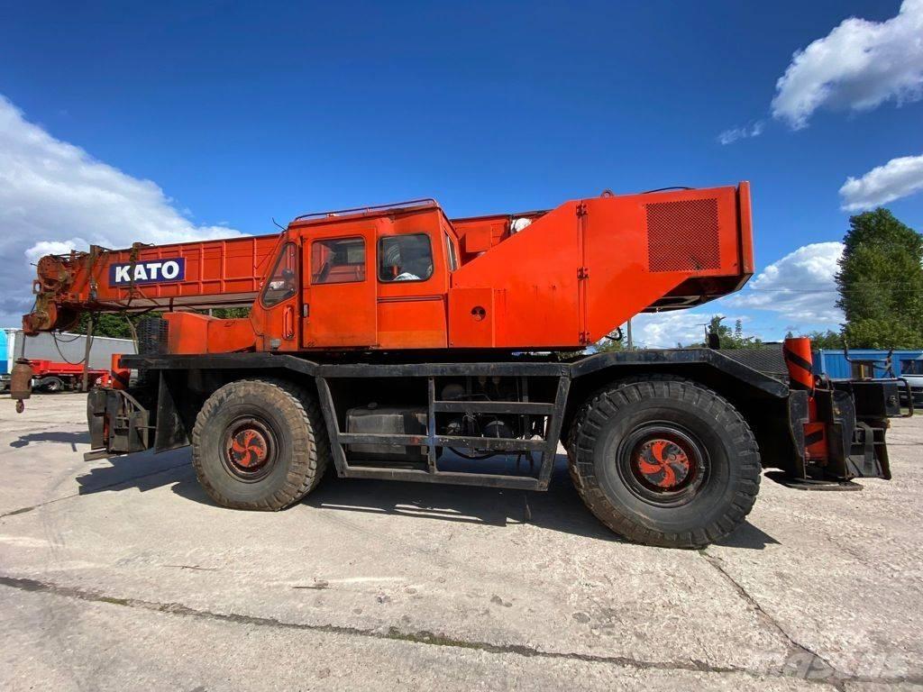 Kato KR 500 Gru per terreni difficili
