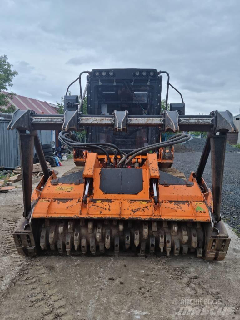 FAE PT-300 Altri mezzi forestali
