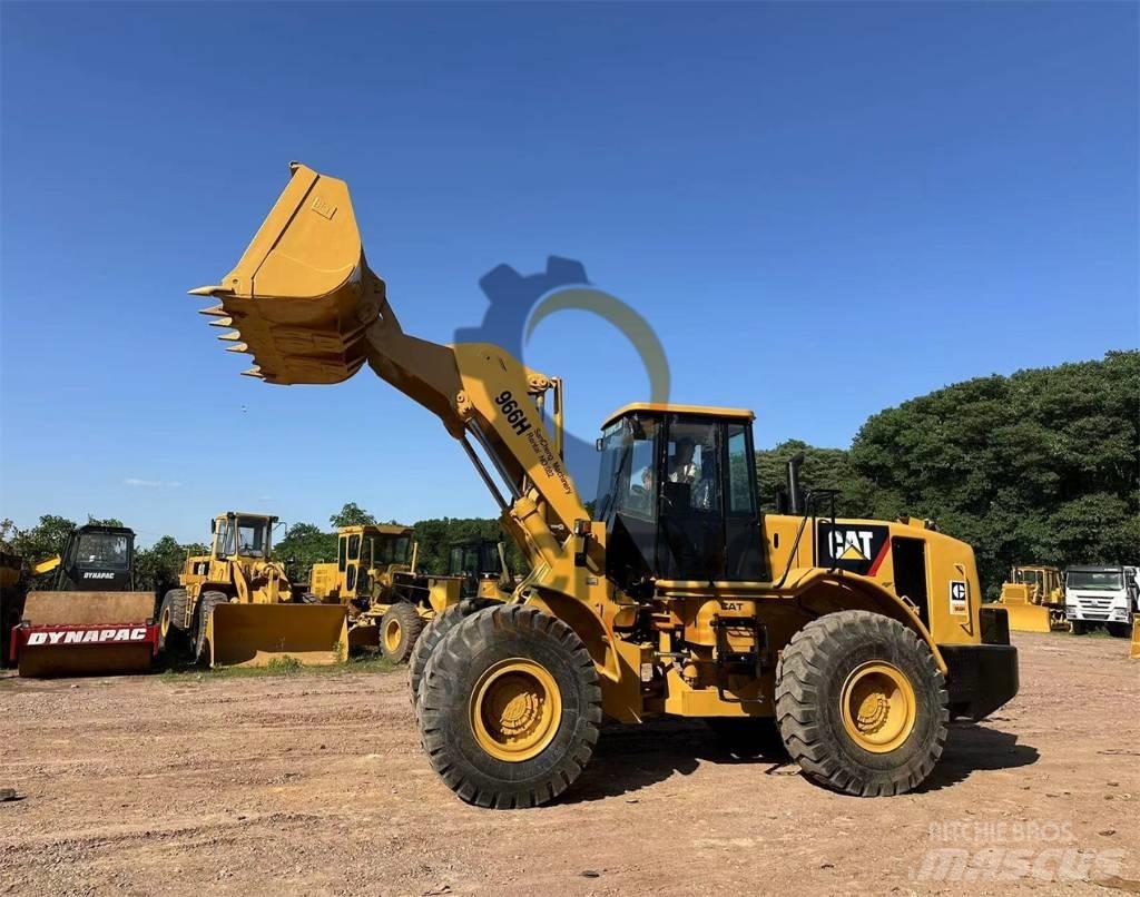 CAT 966 H Pale gommate