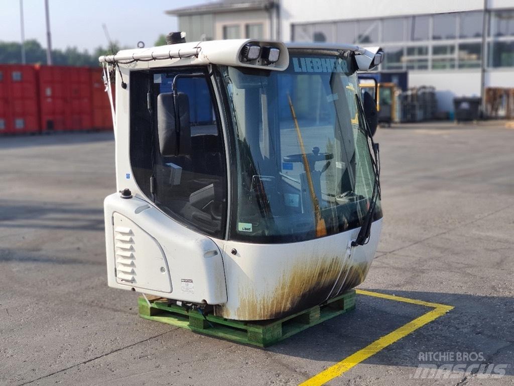 Liebherr L 550 CAB Cabine e interni