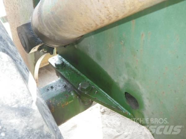 Komatsu 510 Pale gommate