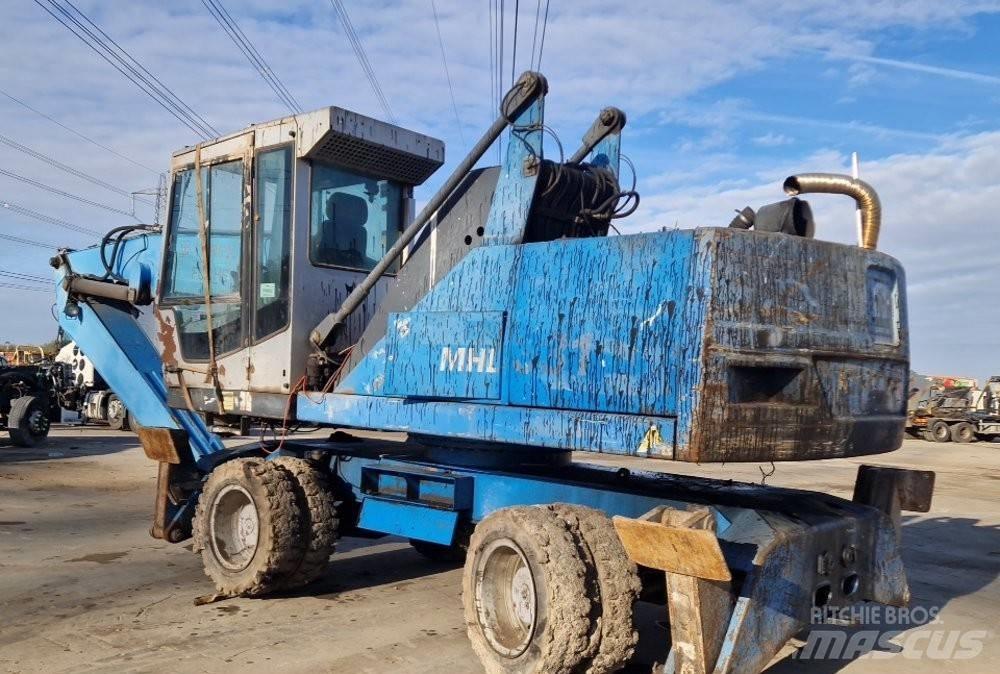 Fuchs 331 Movimentazione rifiuti