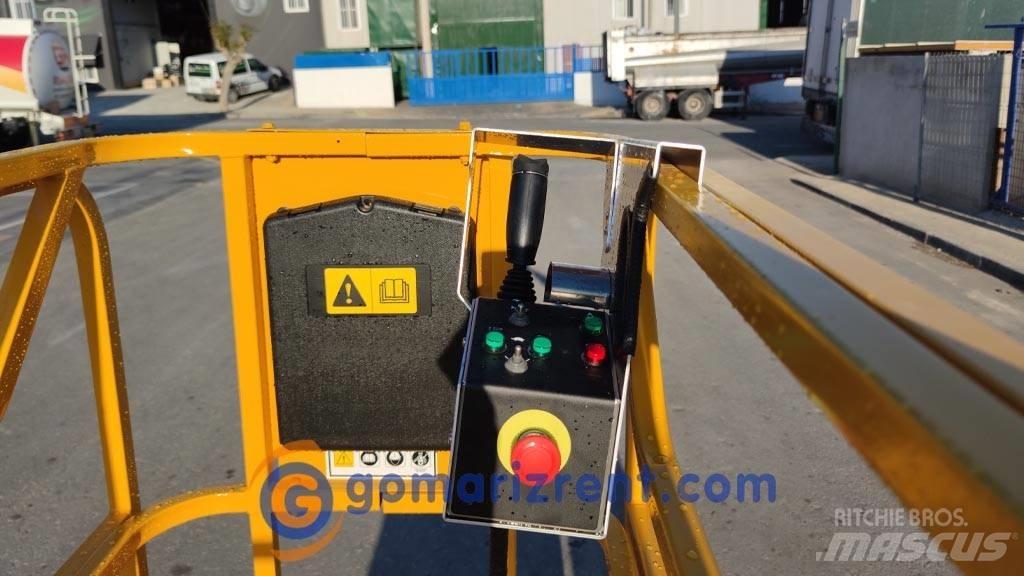 Haulotte Compact 8 Piattaforme a pantografo
