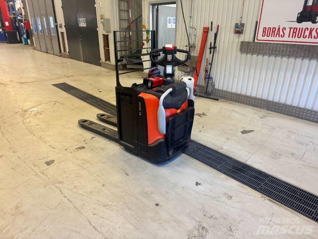 Toyota LPE 220 Carrelli elevatori bassi a piattaforma