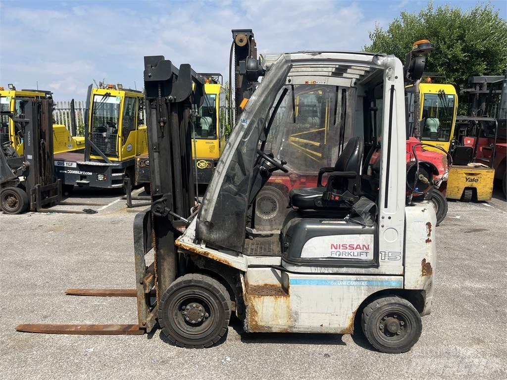 Nissan P1D1A15LQ Carrelli elevatori GPL