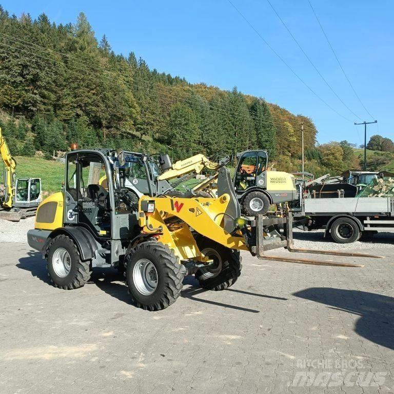 Wacker Neuson WL 44 Pale gommate