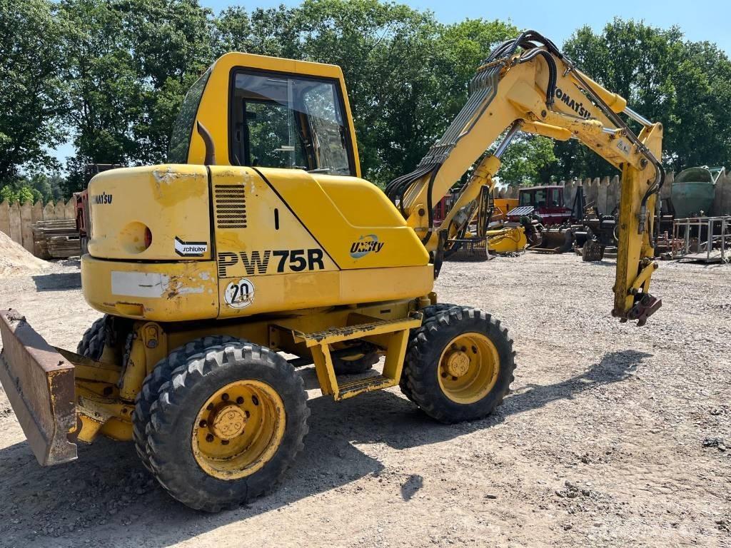 Komatsu PW 75 R Escavatori gommati
