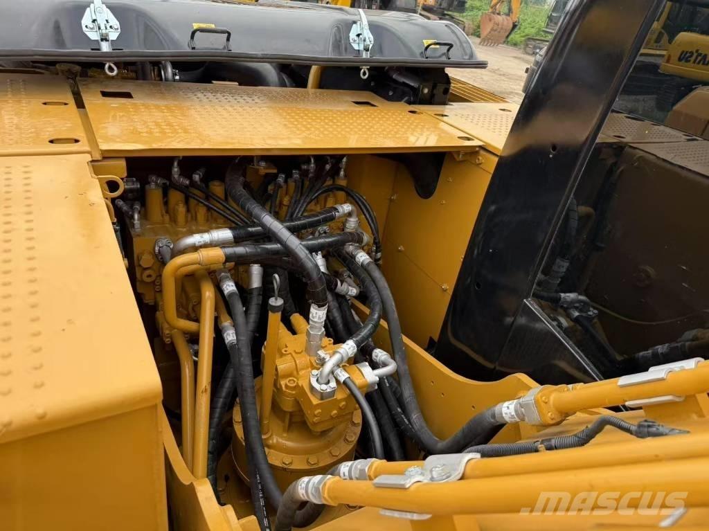 CAT 320D2 Escavatori cingolati