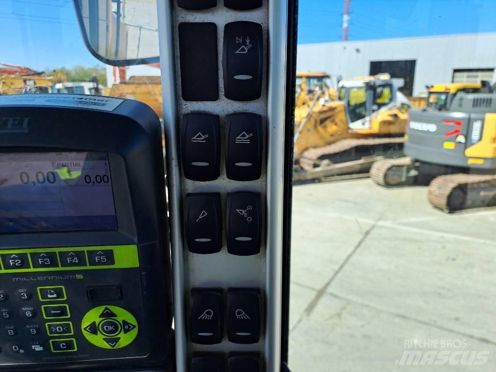 Volvo L150H (CDC) Pale gommate