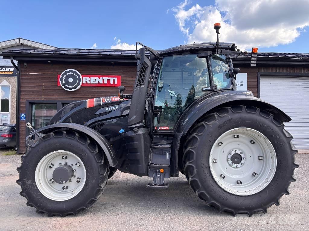 Valtra T 215 Versu Trattori