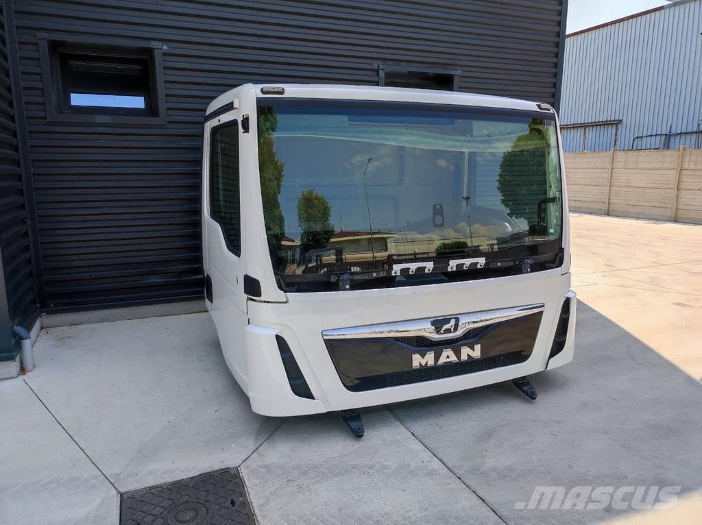 MAN DAY CAB Cabine e interni