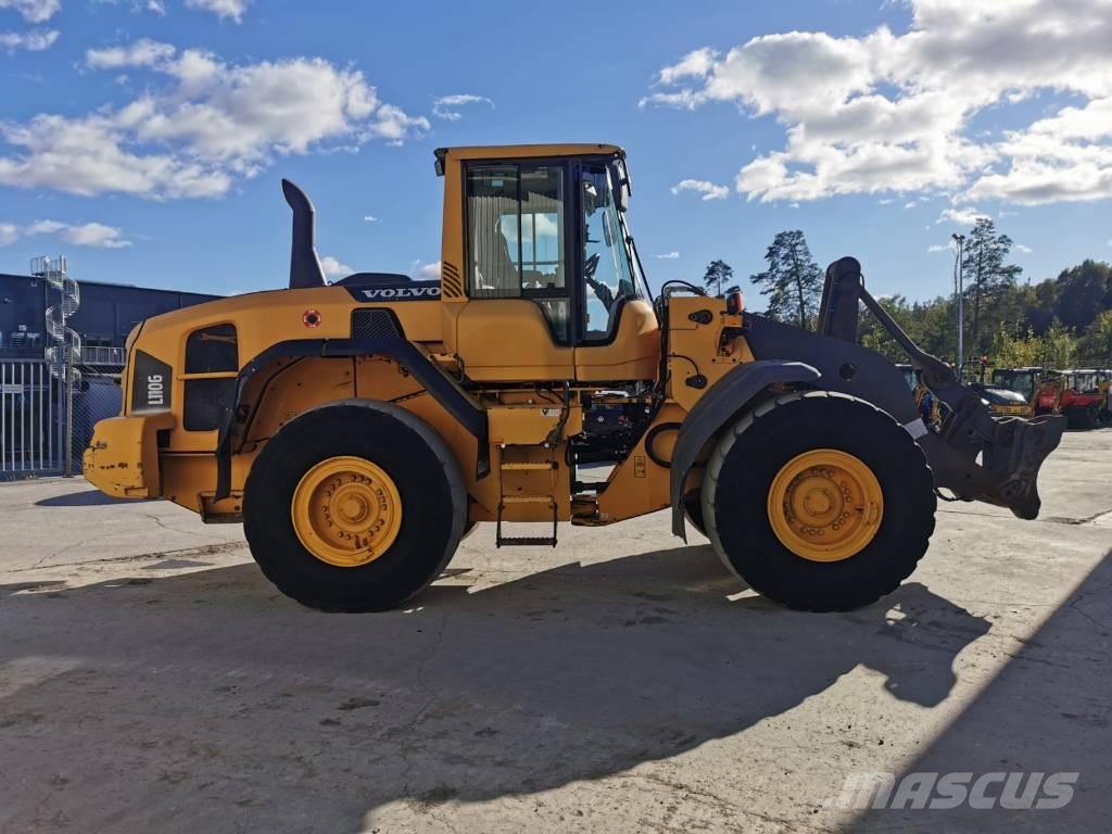 Volvo L110G Pale gommate