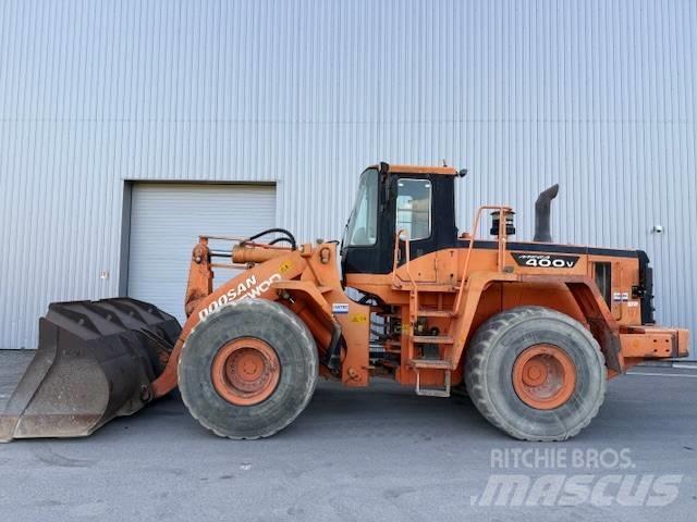 Doosan DL 400 Pale gommate
