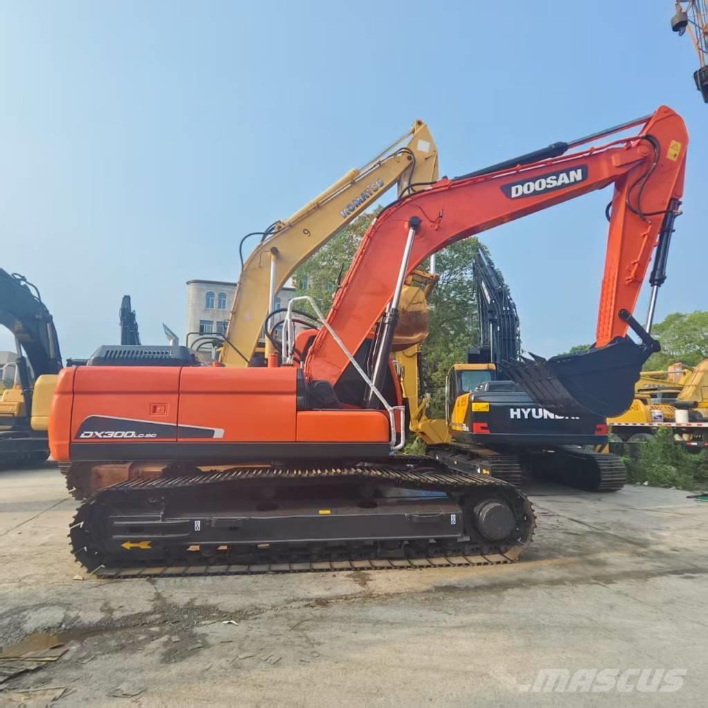 Doosan DX 300 LC Escavatori cingolati