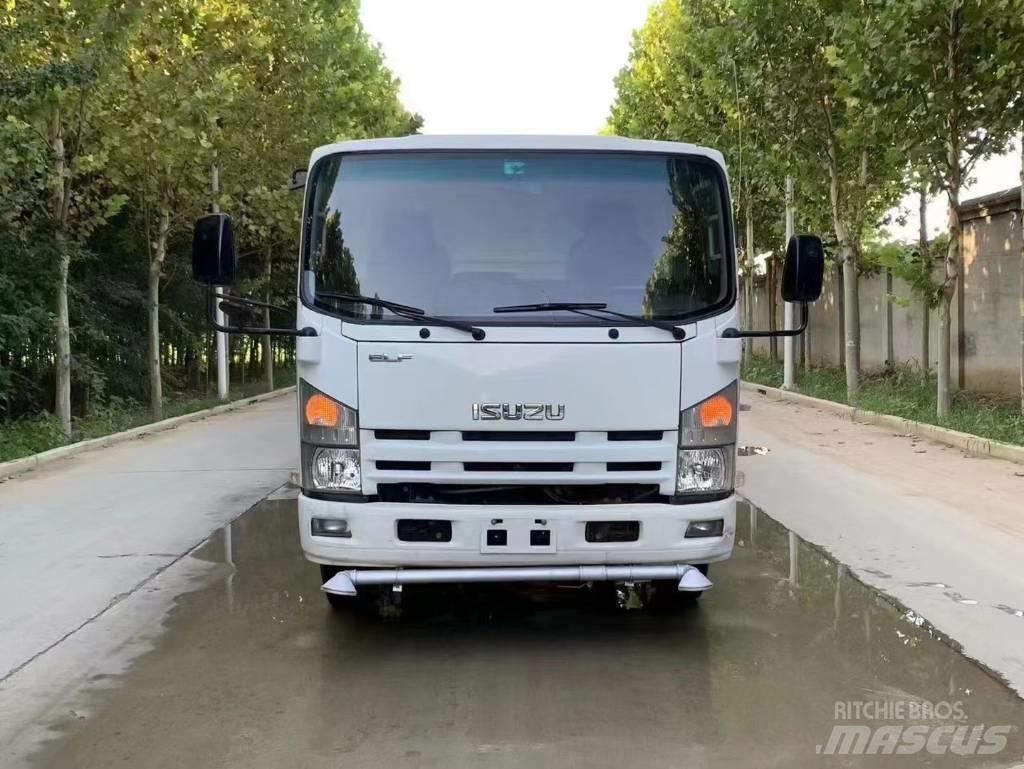 Isuzu ELF Veicoli municipali