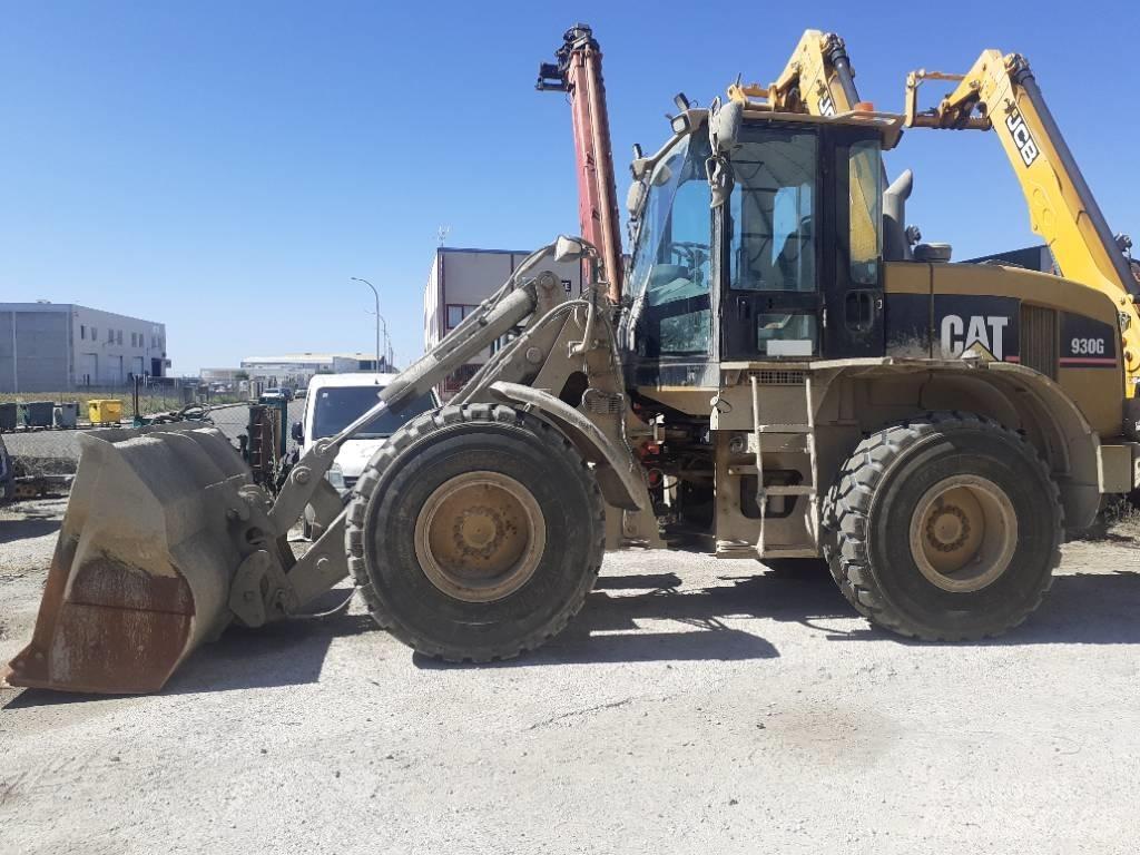 CAT 930 G Pale gommate
