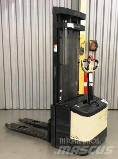 Crown WE 2300-1.6 TT Transpallet uomo a terra