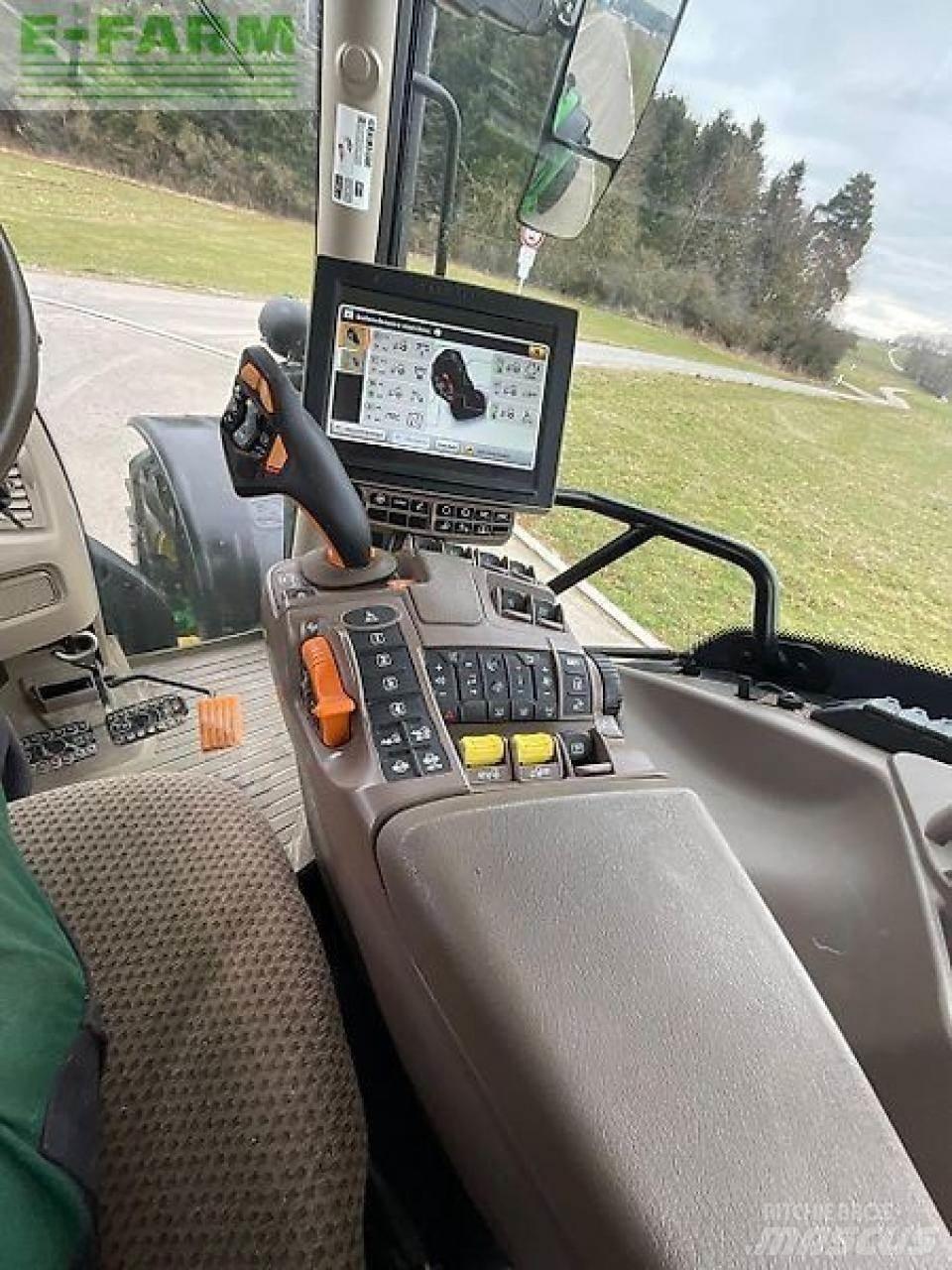 John Deere 6215 r Trattori