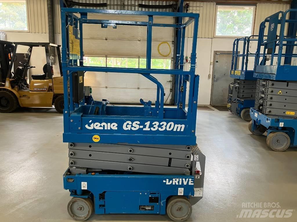Genie GS 1330 Piattaforme a pantografo