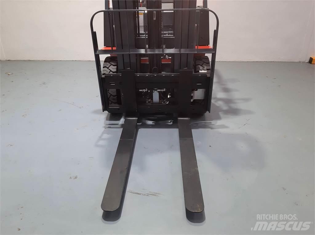 Heli CPCD25 XC26H Carrelli elevatori diesel
