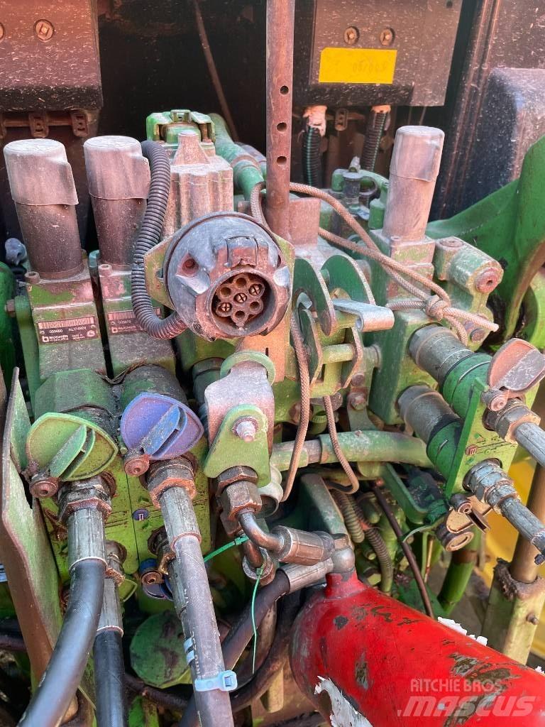 John Deere 6630STD Trattori