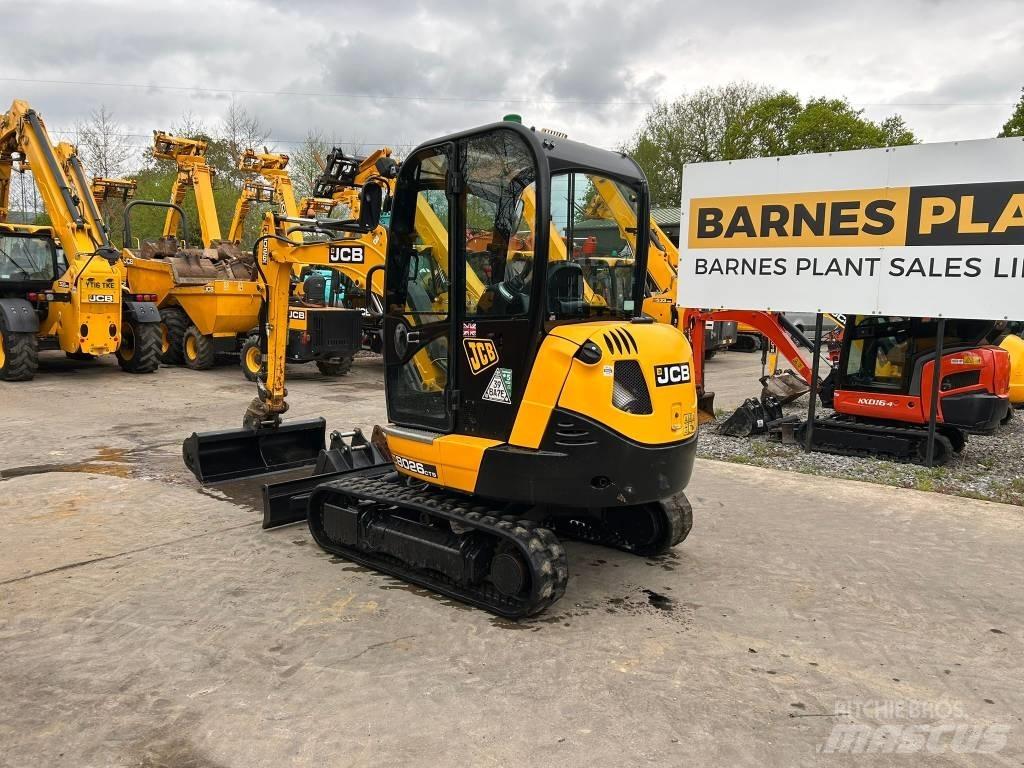 JCB 8026 CTS Miniescavatori