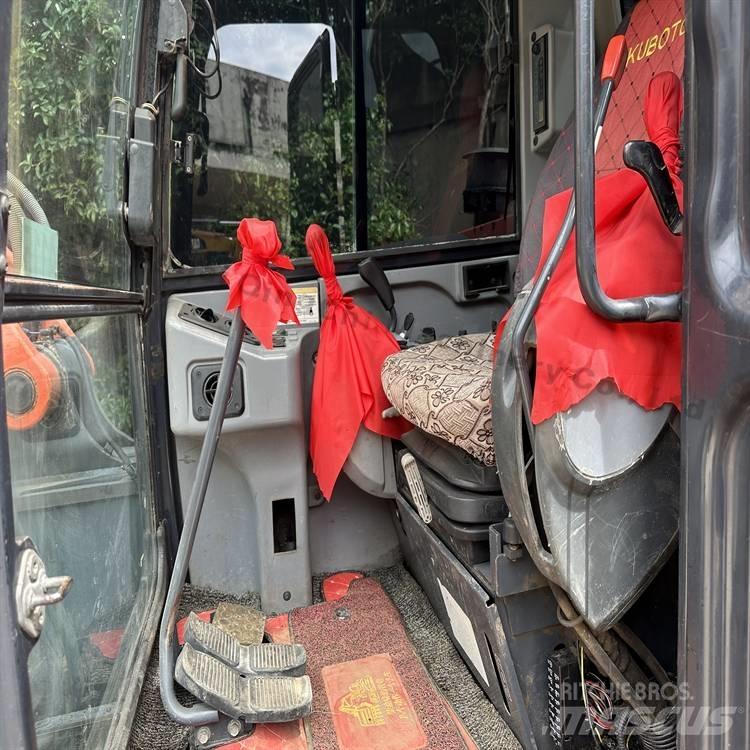 Kubota 183-3 Escavatori cingolati