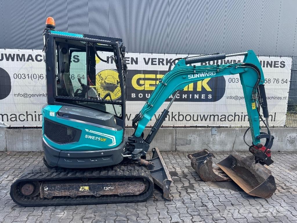 Sunward SWE 25 UF Miniescavatori
