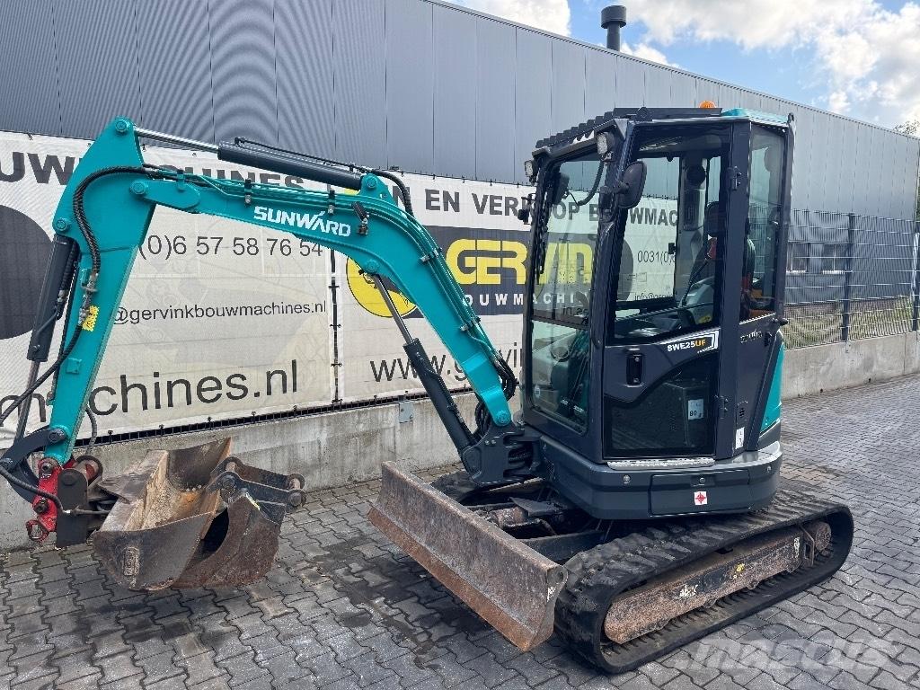 Sunward SWE 25 UF Miniescavatori