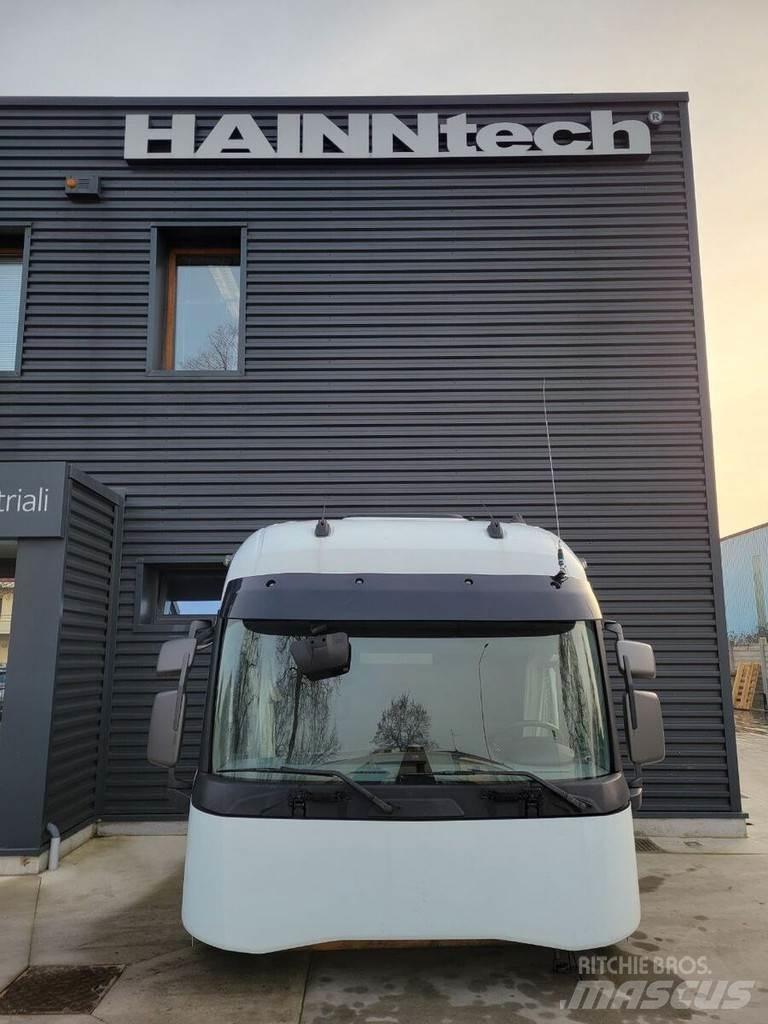 Renault T model Cabine e interni