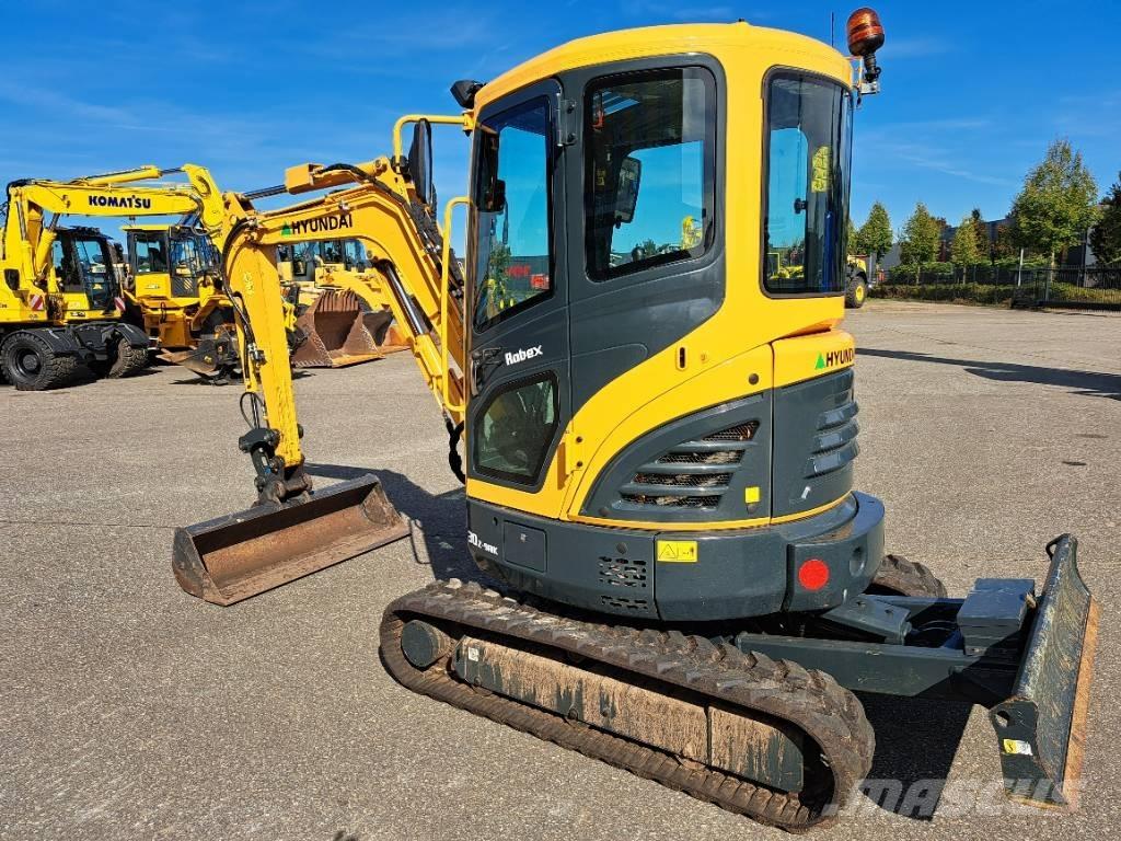 Hyundai R30 Z-9AK Miniescavatori
