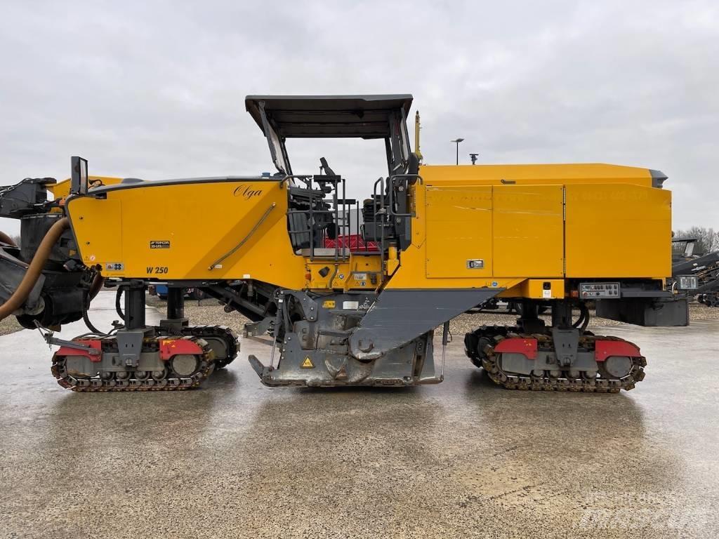 Wirtgen W250 Fresa a freddo per asfalto