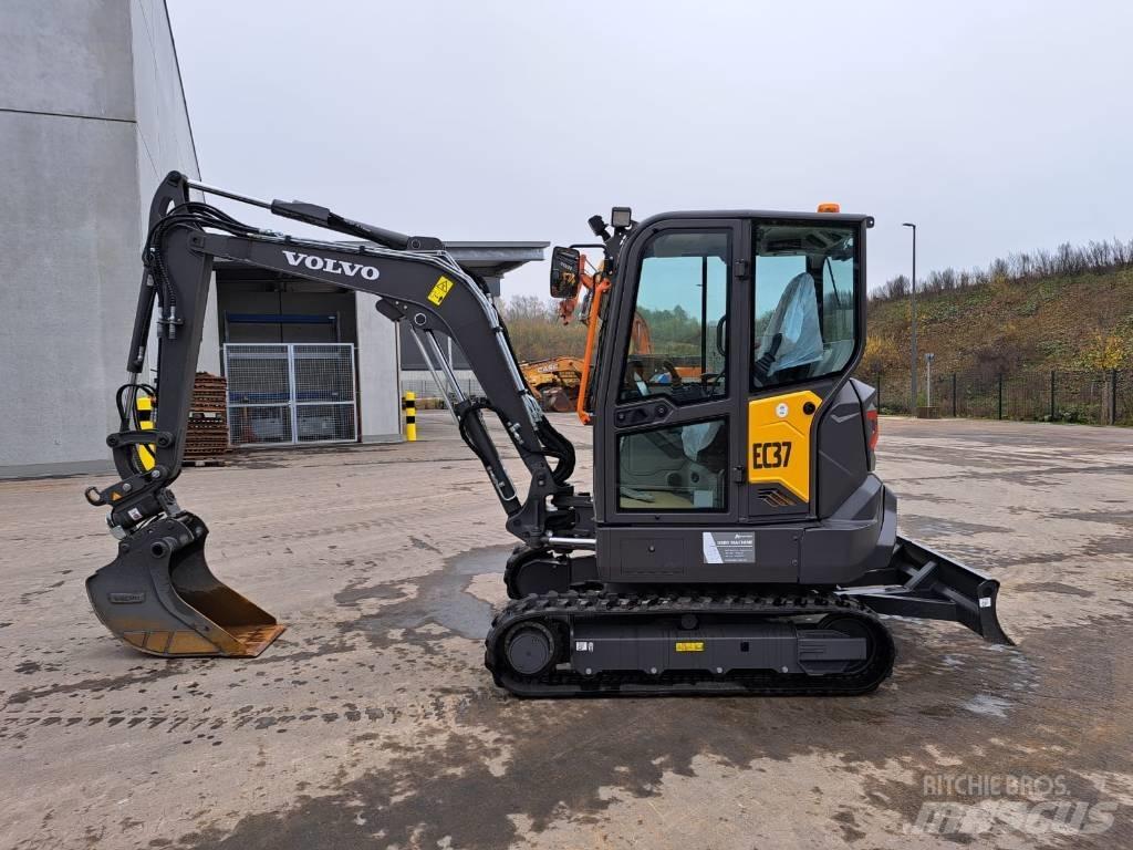 Volvo EC 37 F Miniescavatori