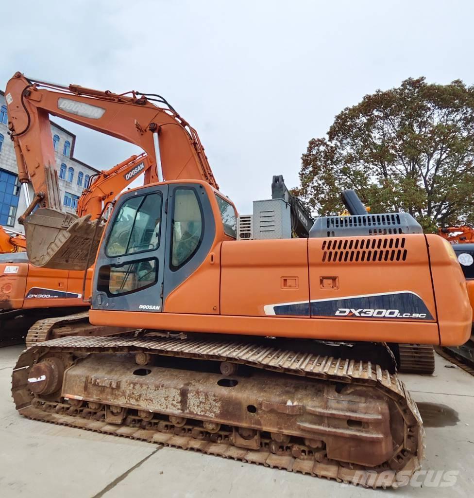 Doosan DX 300 LC Escavatori cingolati