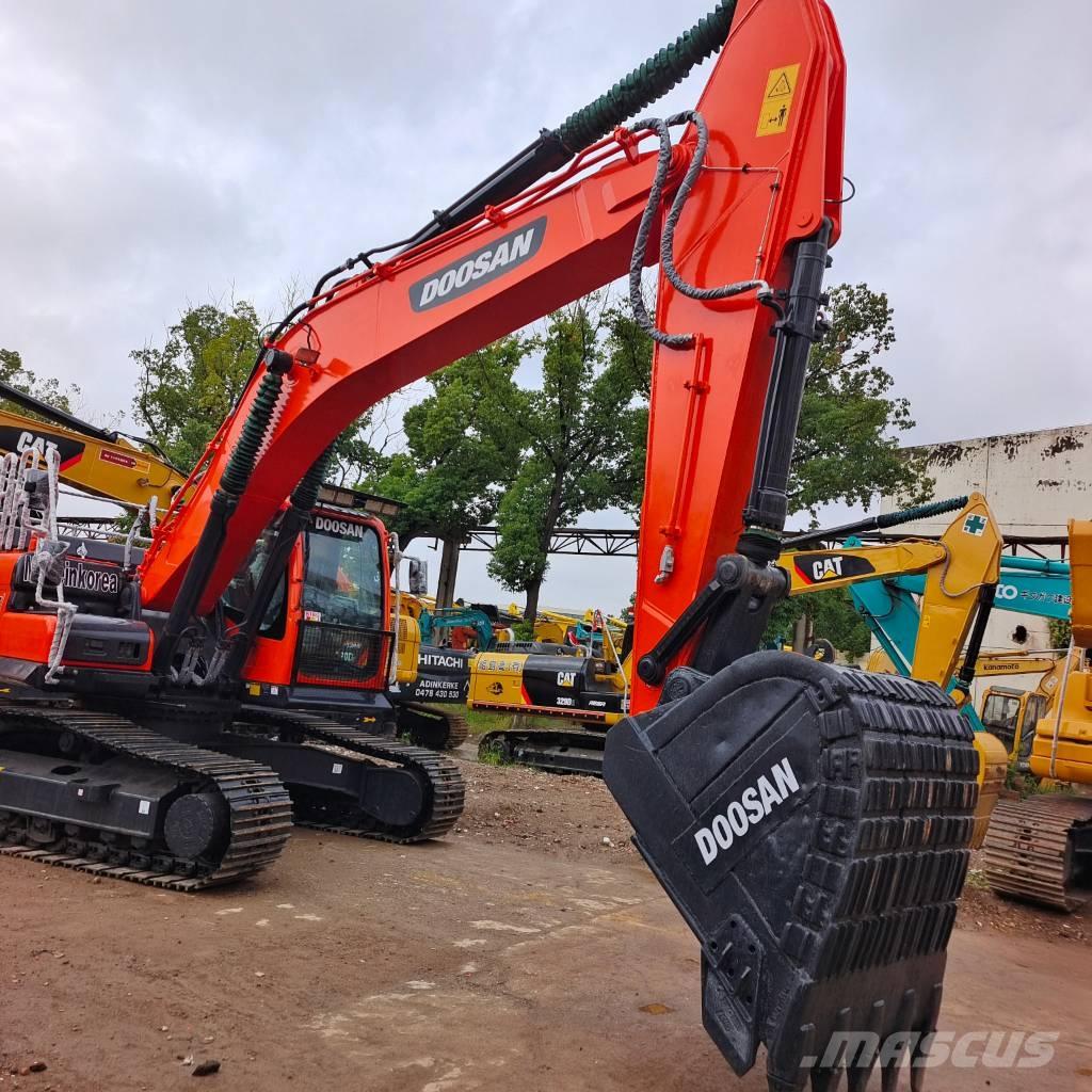 Doosan DX 300LC-9C Escavatori cingolati