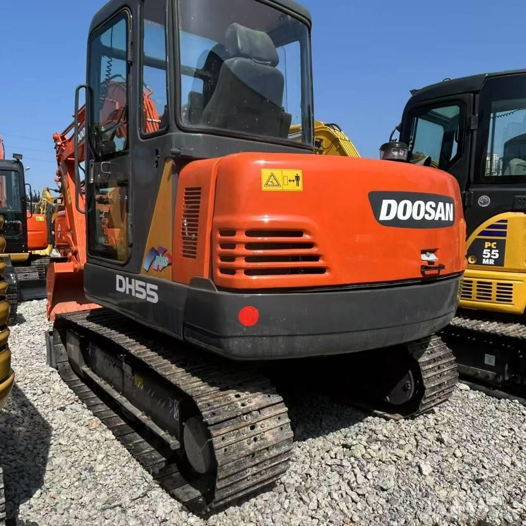 Doosan 55 Escavatori cingolati