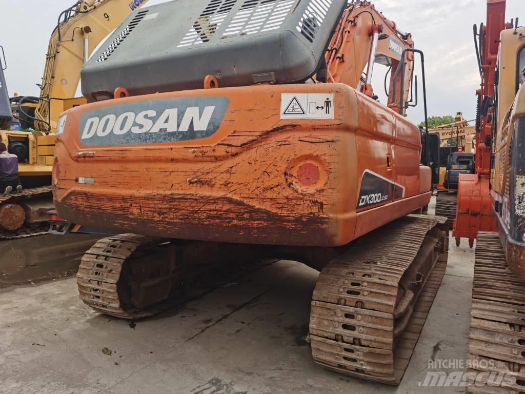 Doosan DX 300 LC Escavatori cingolati