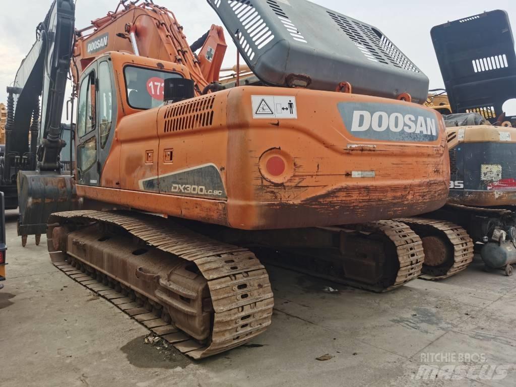 Doosan DX 300 LC Escavatori cingolati