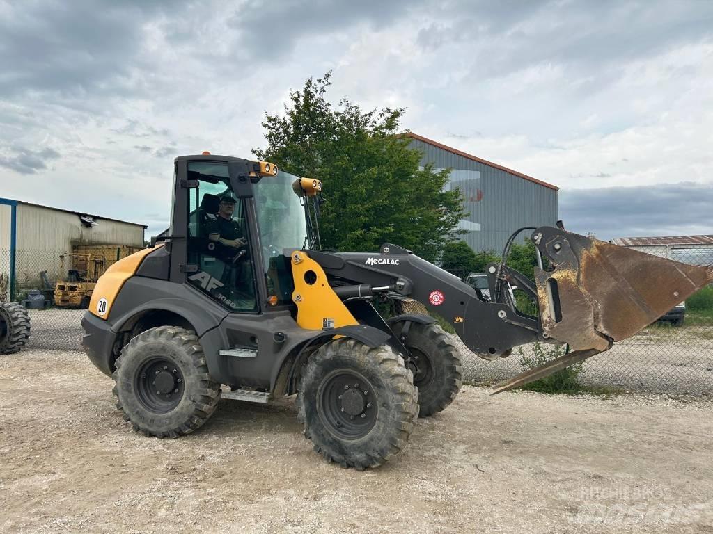 Mecalac AF 1050 Pale gommate